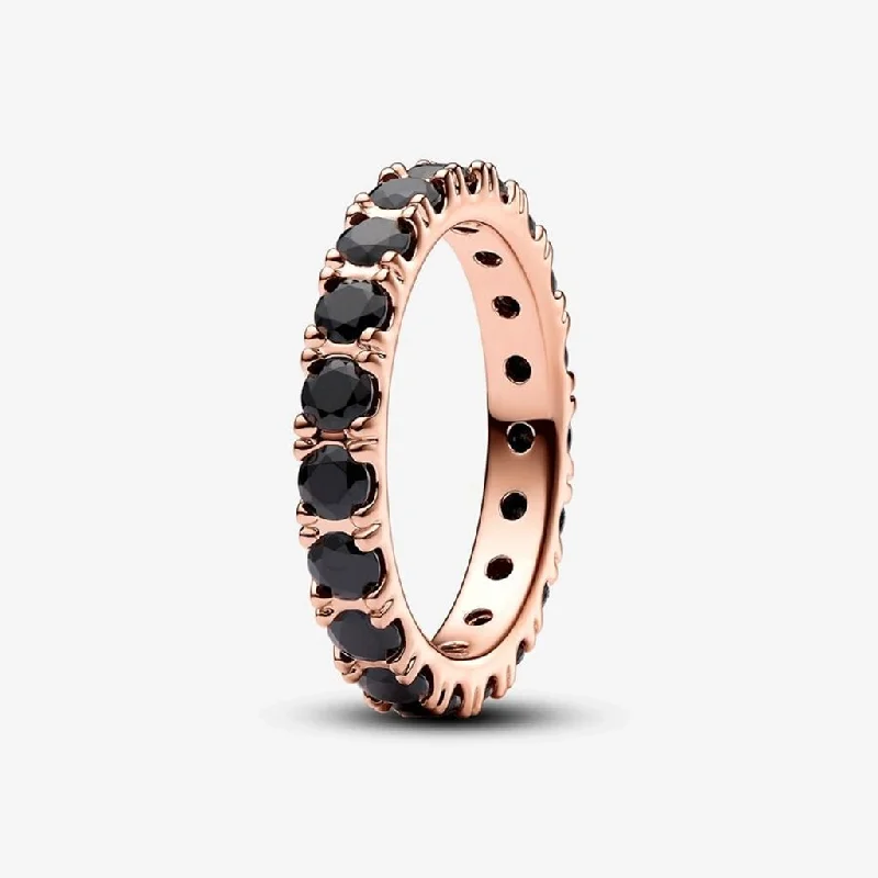 PANDORA : Black Sparkling Row Eternity Ring in Gold